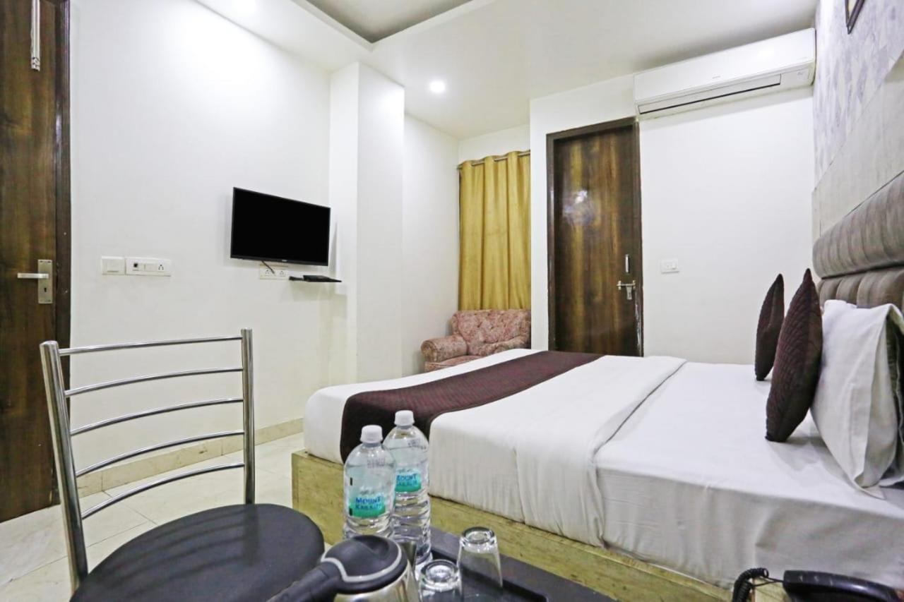 Hotel Broadway Near Delhi Airport Neu-Delhi Exterior foto