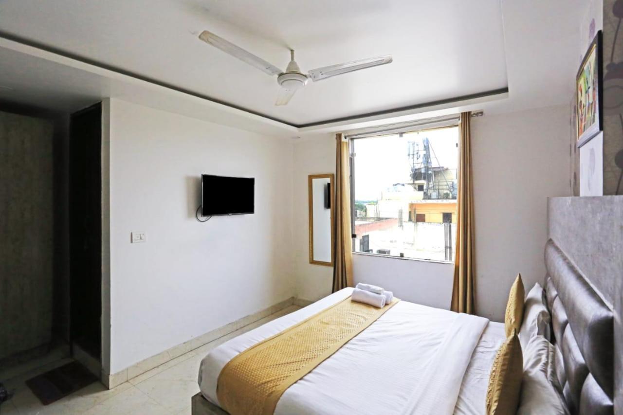 Hotel Broadway Near Delhi Airport Neu-Delhi Exterior foto