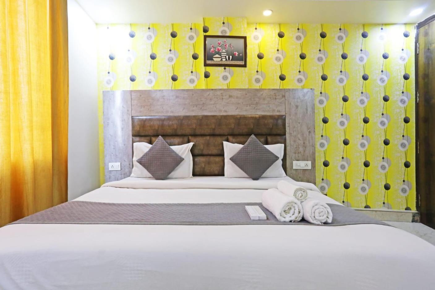 Hotel Broadway Near Delhi Airport Neu-Delhi Exterior foto