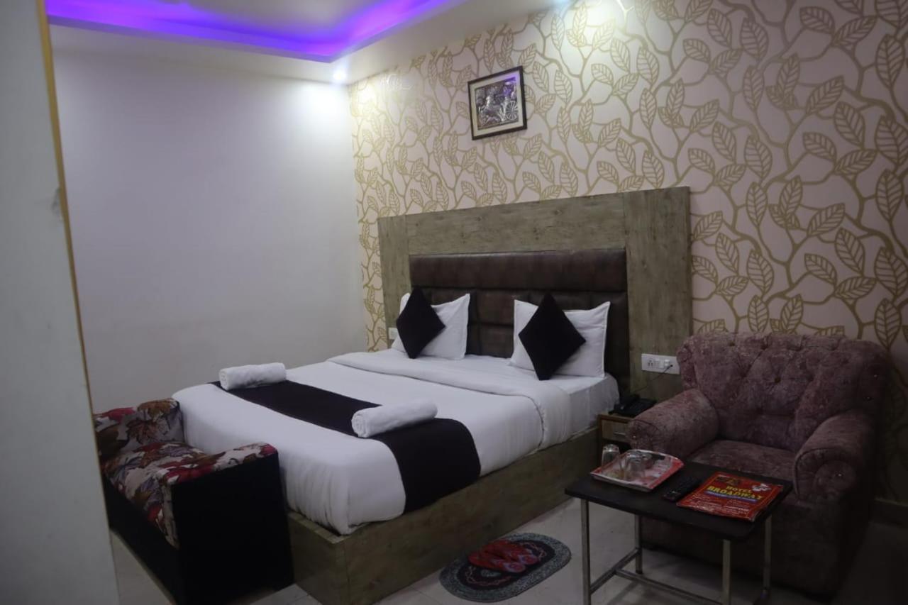 Hotel Broadway Near Delhi Airport Neu-Delhi Exterior foto