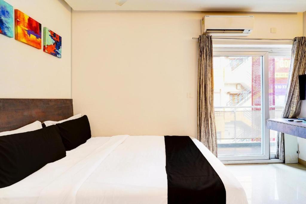 Hotel Broadway Near Delhi Airport Neu-Delhi Exterior foto